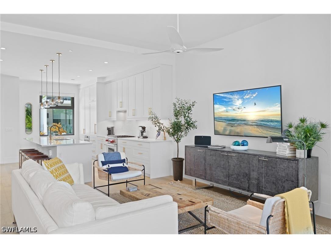 850 Central Avenue #203 Other FL 34102 226020175 image2