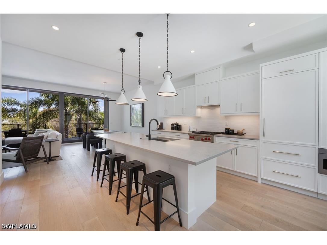 850 Central Avenue #204 Naples FL 34102 226013044 image1