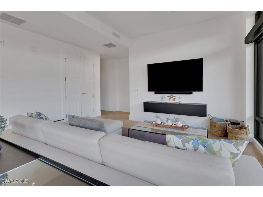 850 Central Avenue #205 Naples FL 34102 225075094 image18