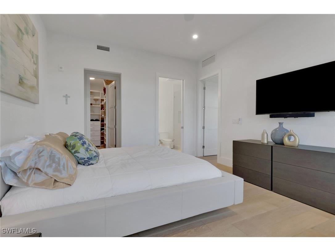 850 Central Avenue #205 Naples FL 34102 225075094 image23