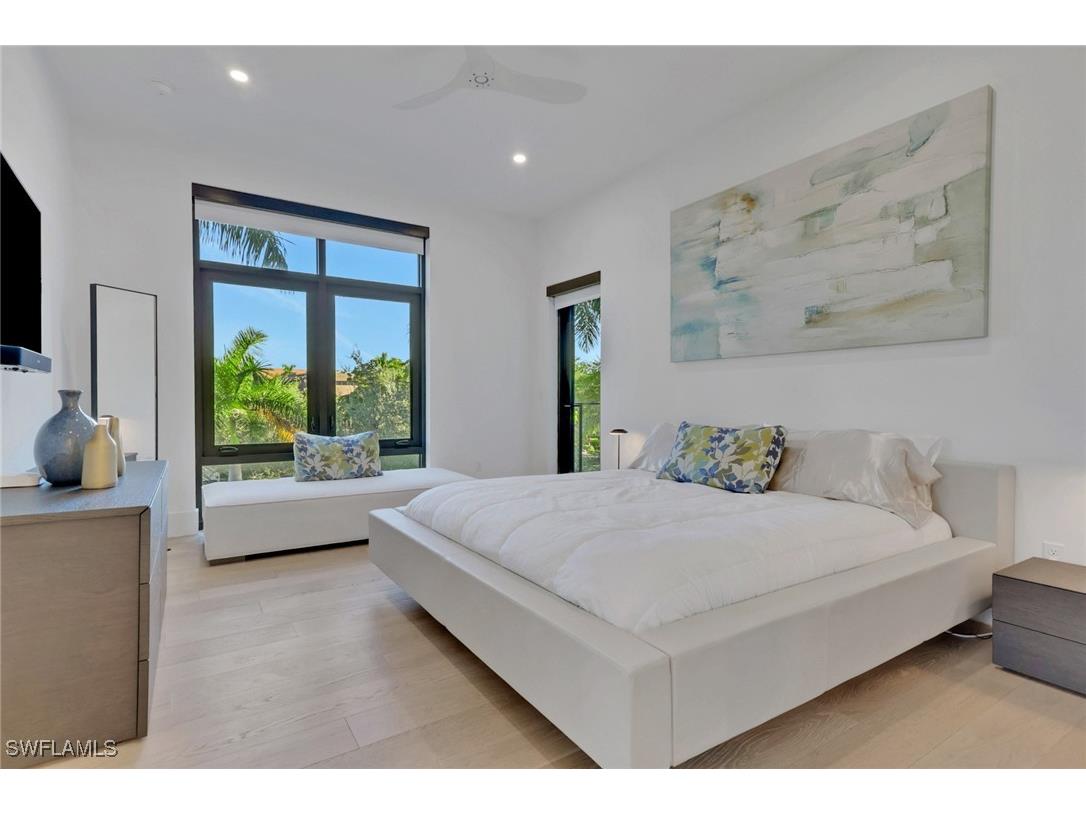 850 Central Avenue #205 Naples FL 34102 225075094 image25