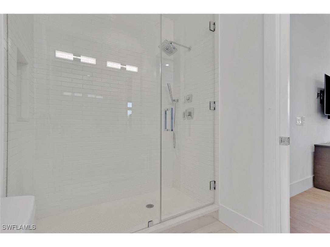 850 Central Avenue #205 Naples FL 34102 225075094 image27