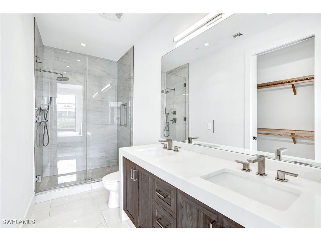 850 Central Avenue #207 Naples FL 34102 224102517 image10