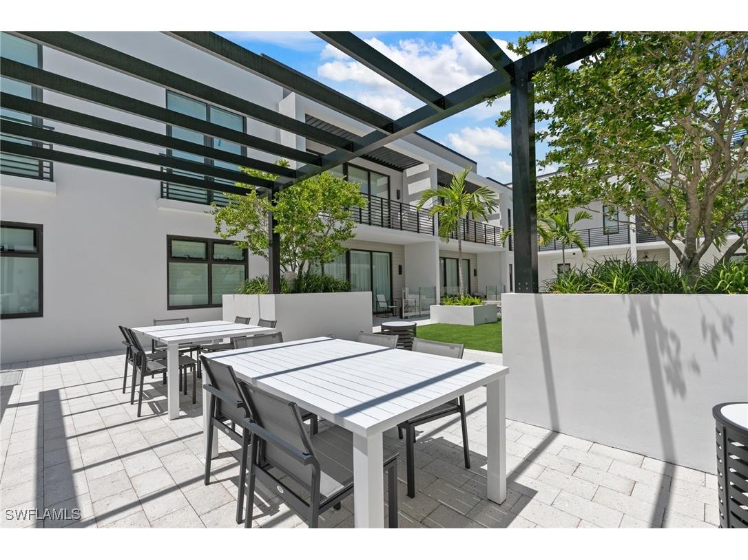 850 Central Avenue #207 Naples FL 34102 224102517 image24