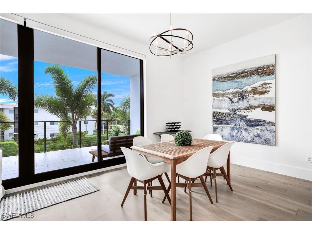 850 Central Avenue #207 Naples FL 34102 224102517 image4