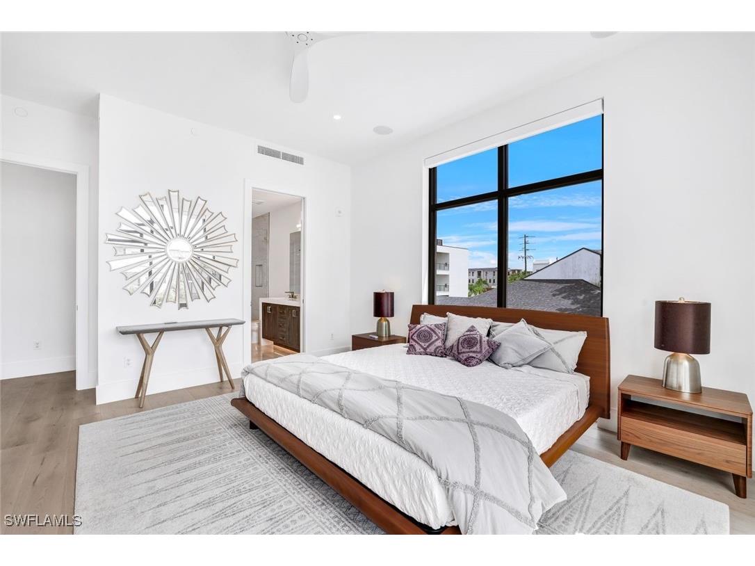 850 Central Avenue #207 Naples FL 34102 224102517 image9