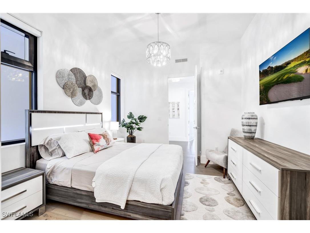 850 Central Avenue #207 Naples FL 34102 225061779 image14