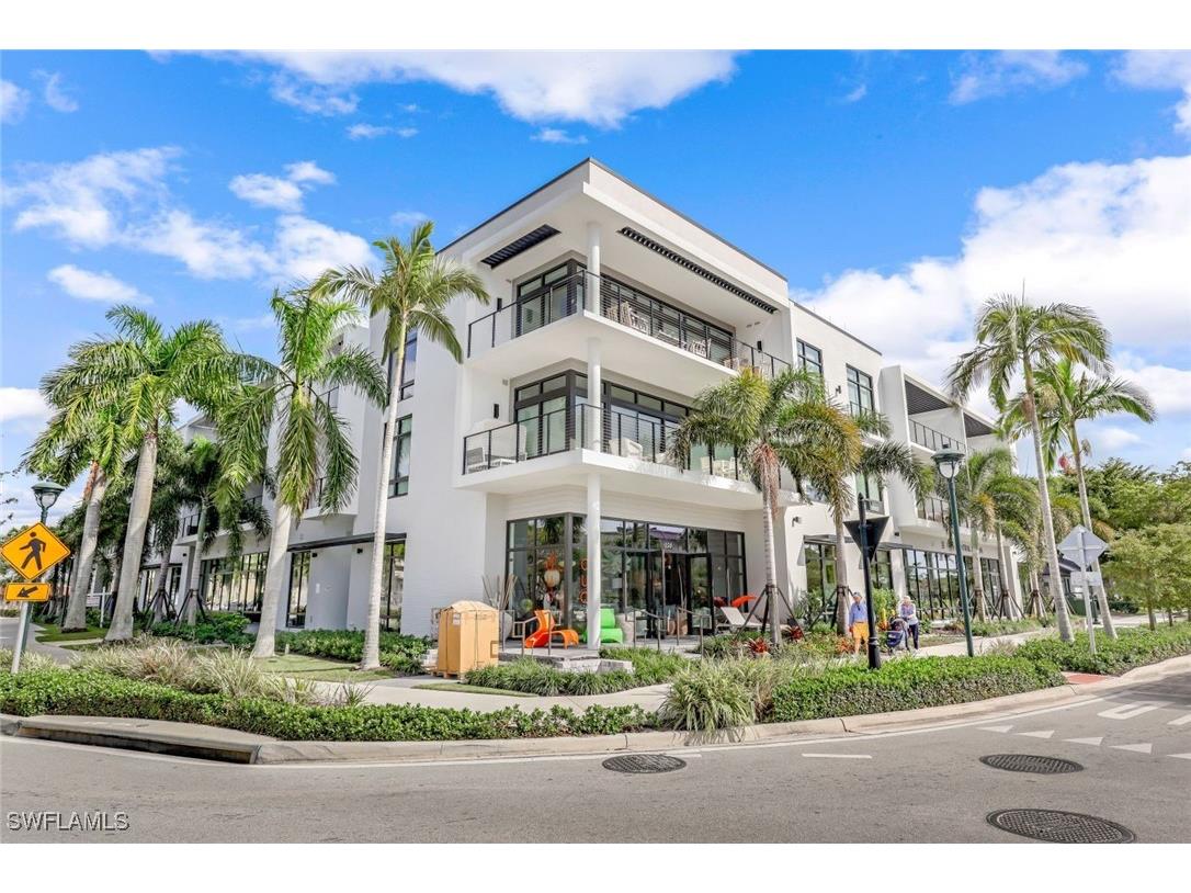 850 Central Avenue #207 Naples FL 34102 225061779 image2