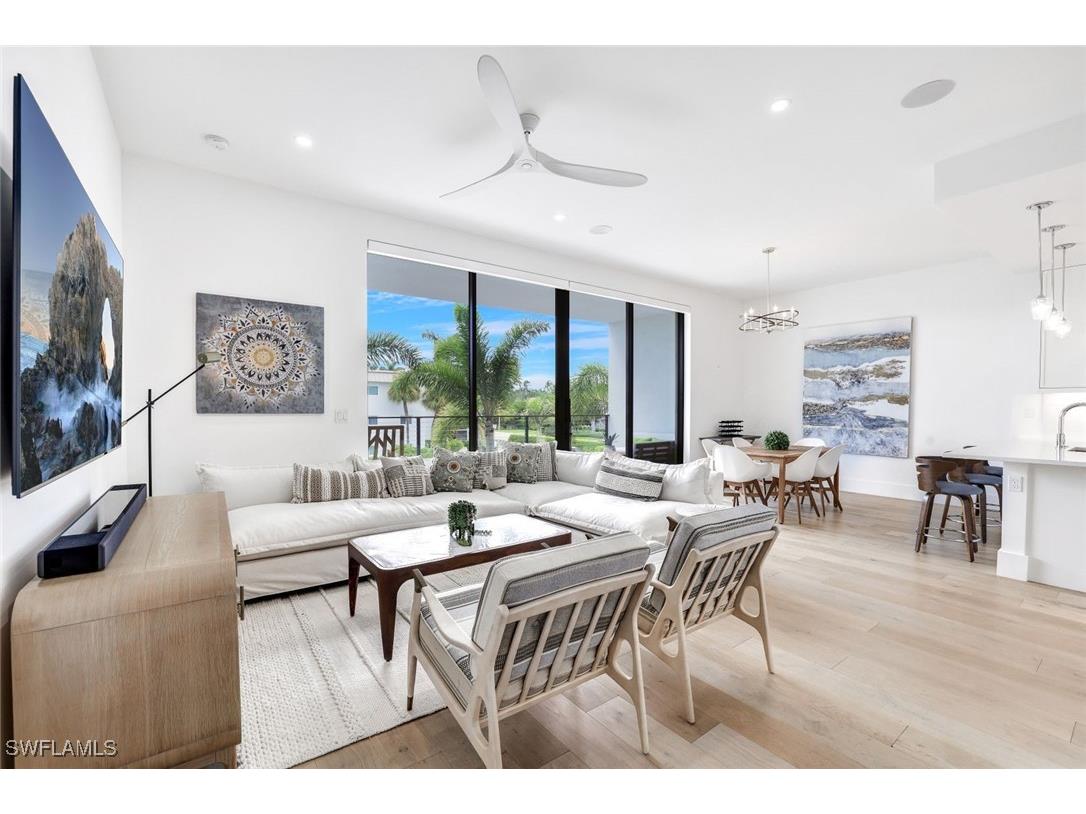 850 Central Avenue #207 Naples FL 34102 225061779 image3