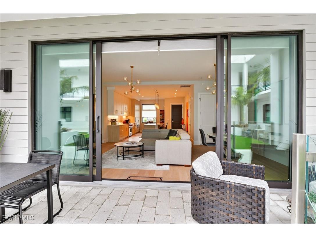 850 Central Avenue #208 Naples FL 34102 226004727 image11