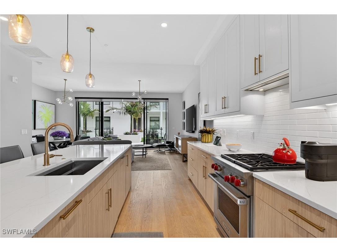 850 Central Avenue #208 Naples FL 34102 226004727 image20