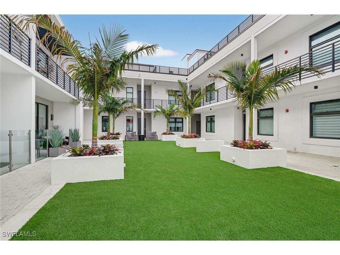 850 Central Avenue #208 Naples FL 34102 226004727 image43