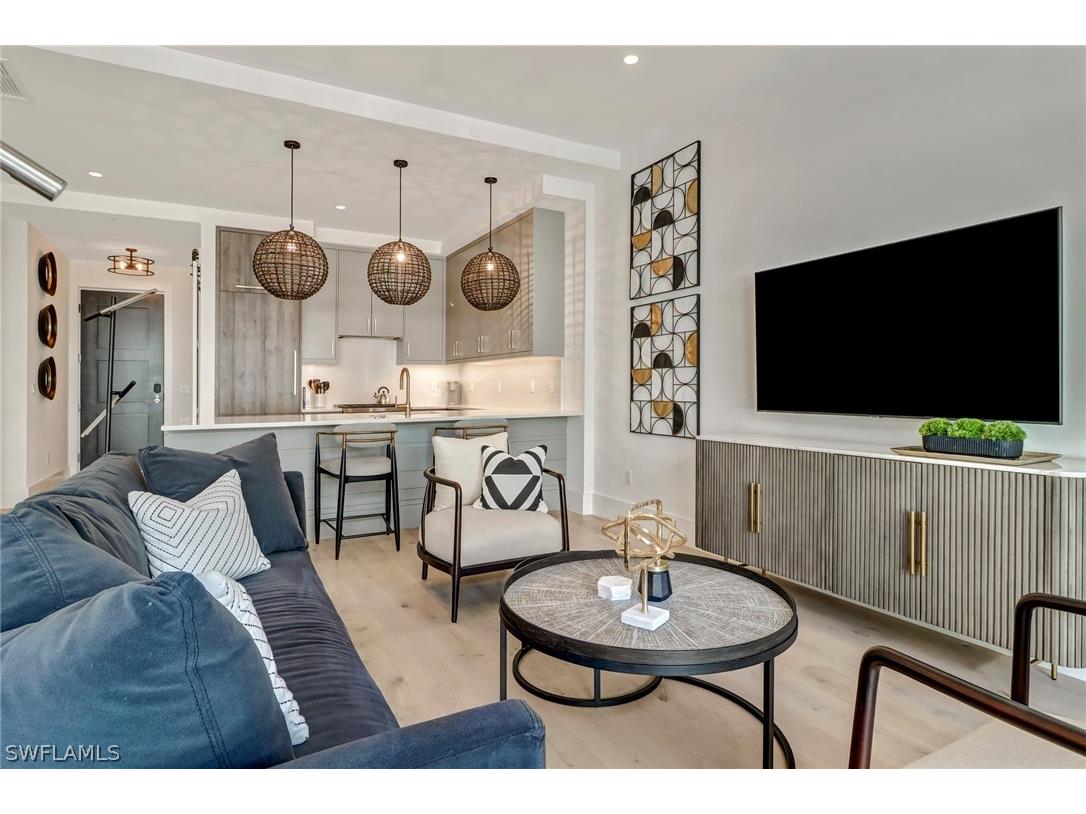 850 Central Avenue #209 Naples FL 34102 226007807 image8