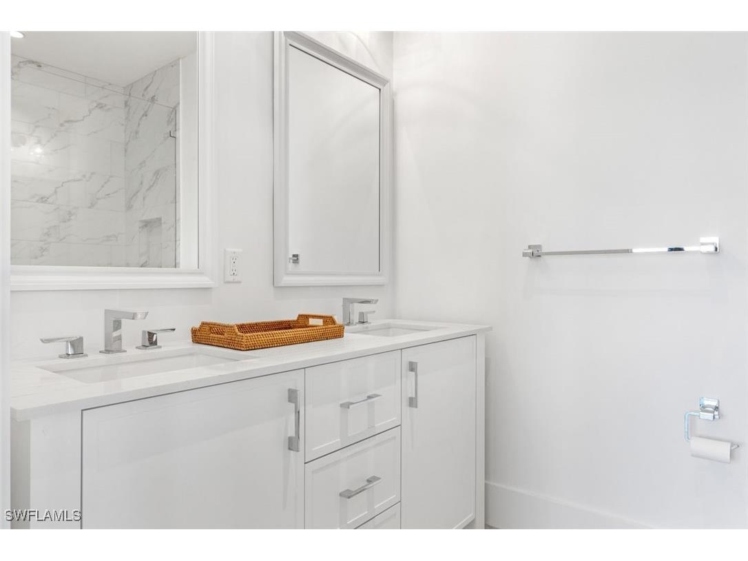 850 Central Avenue #305 Naples FL 34102 225075922 image10