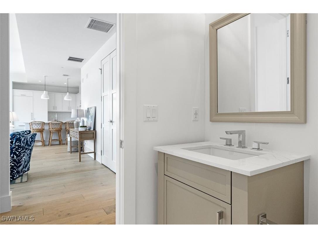 850 Central Avenue #305 Naples FL 34102 225075922 image15