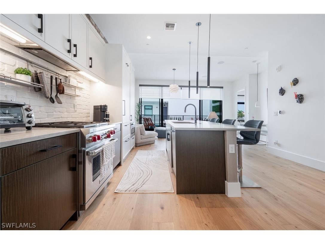 850 Central Avenue #311 Naples FL 34102 226009017 image3