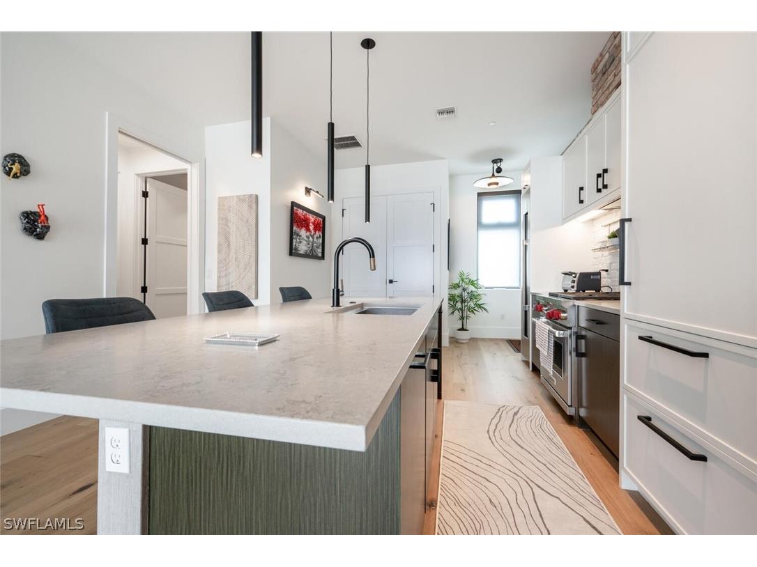 850 Central Avenue #311 Naples FL 34102 226009017 image7