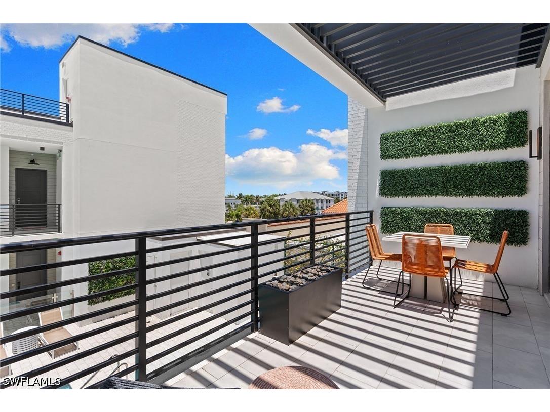 850 Central Avenue #311 Naples FL 34102 226019603 image21