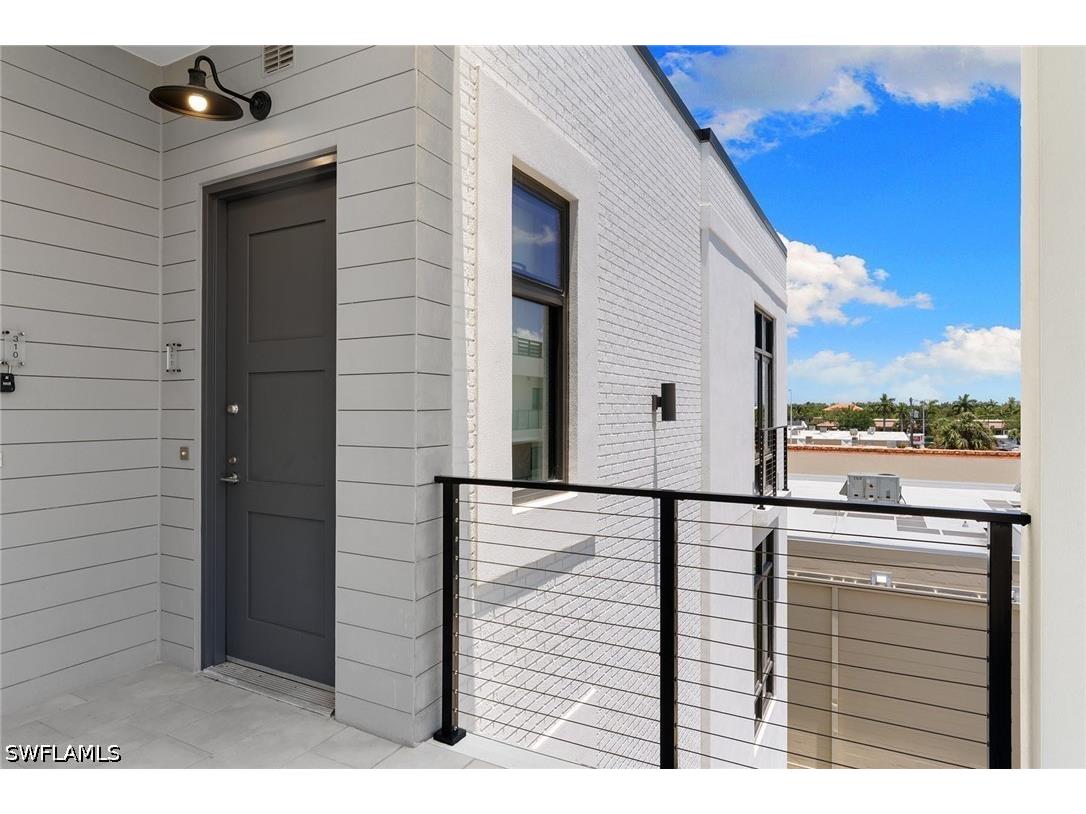 850 Central Avenue #311 Naples FL 34102 226019603 image22