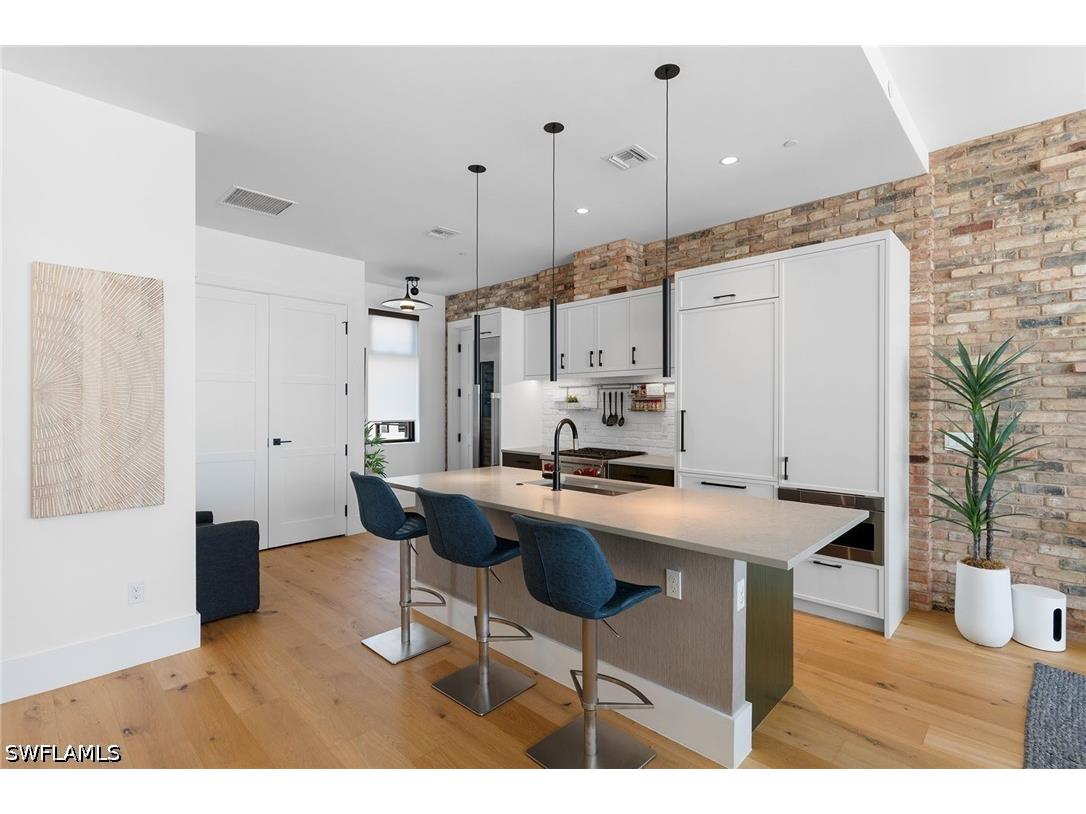 850 Central Avenue #311 Naples FL 34102 226019603 image6