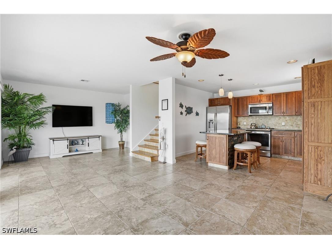 850 Oak Street Fort Myers Beach FL 33931 226021632 image2