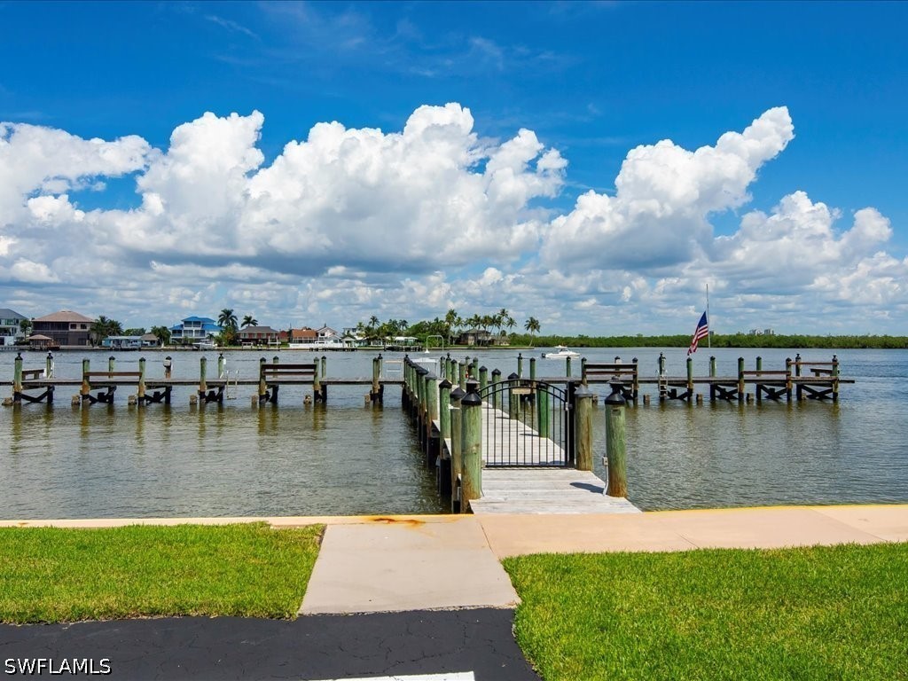 850 Palm Street #E2 Marco Island FL 34145 226012728 image20