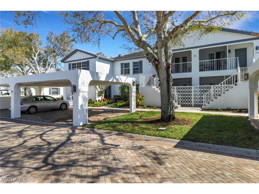 850 Tanbark Drive #202 Naples FL 34108 224017301 image1