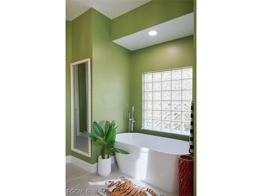 8500 Southwind Bay Circle Fort Myers FL 33908 2025013103 image22