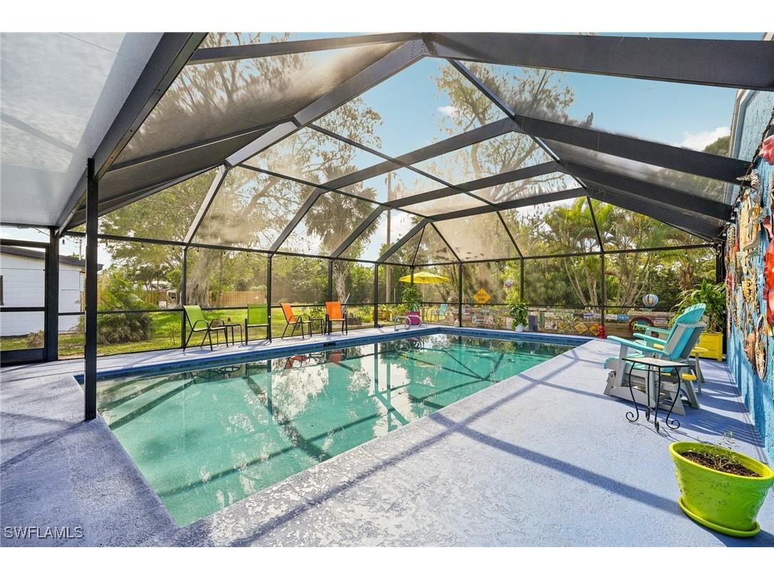 8501 Chatham Street Fort Myers FL 33907 225022708 image1