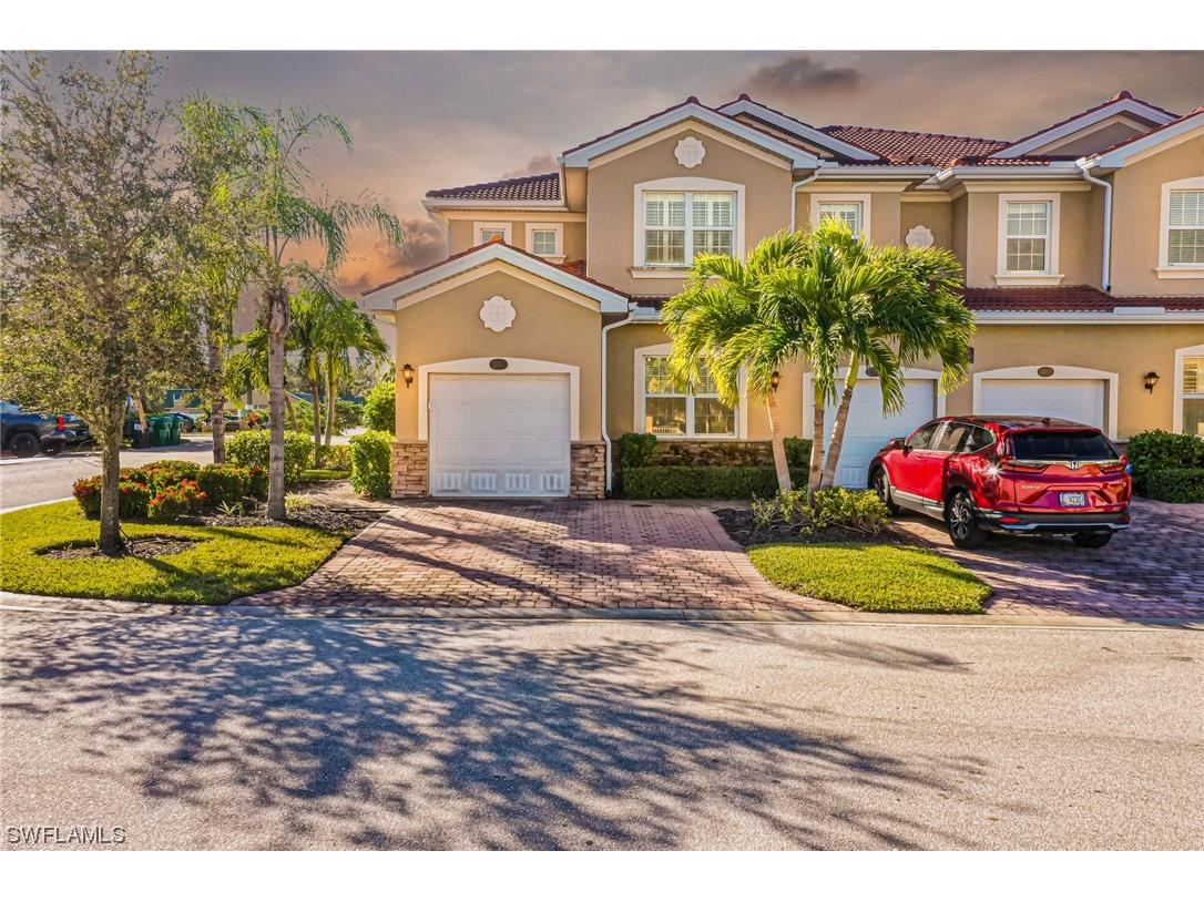8501 Oakshade Circle #201 Fort Myers FL 33919 223078487 image1