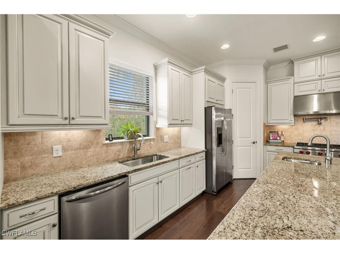 8502 Palacio Terrace N Naples FL 34114 225064331 image11