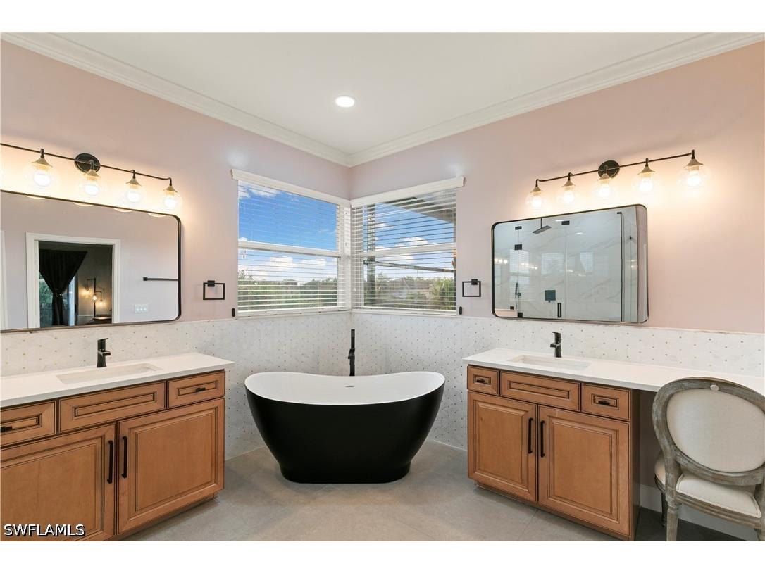 8503 Laurel Lakes Cove Naples FL 34119 226019086 image19