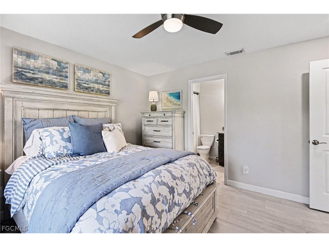 8504 Charter Club Circle #5 Fort Myers FL 33919 2026010401 image11
