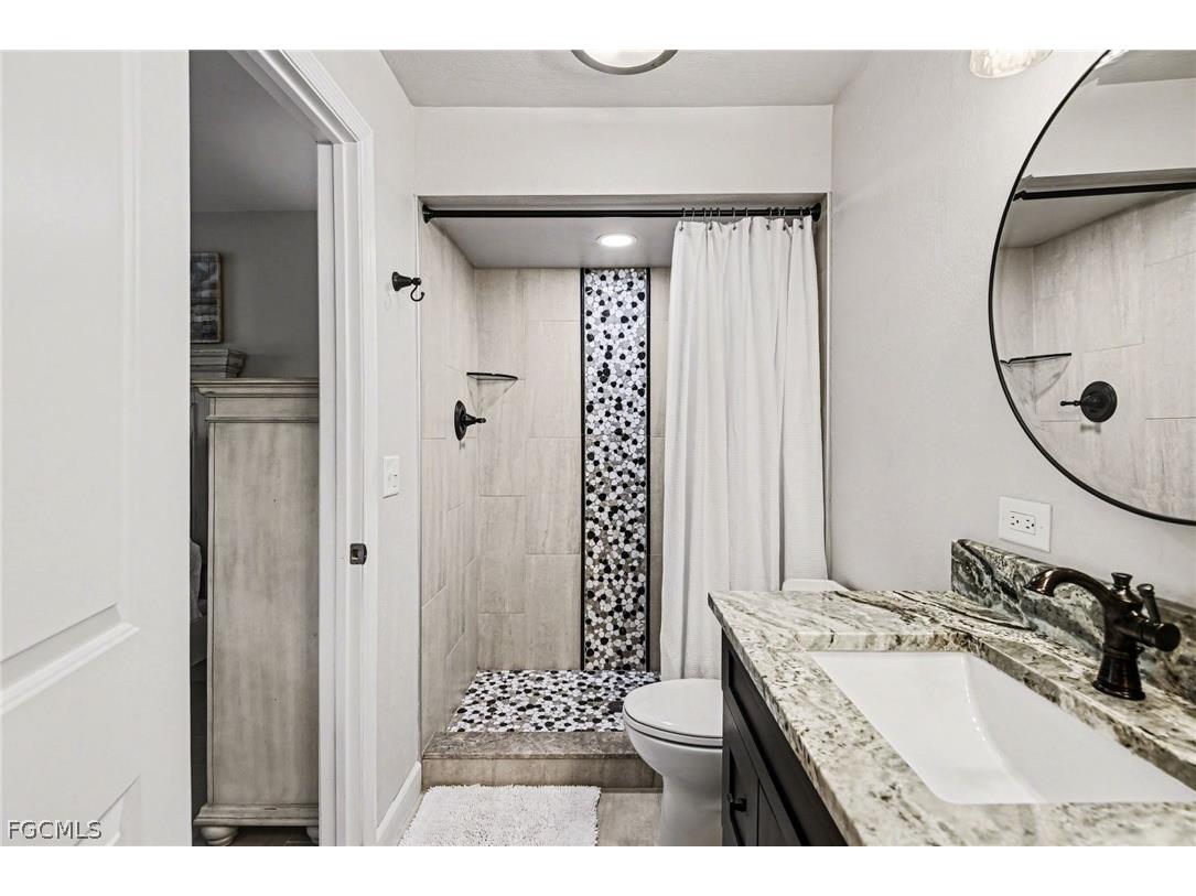 8504 Charter Club Circle #5 Fort Myers FL 33919 2026010401 image14