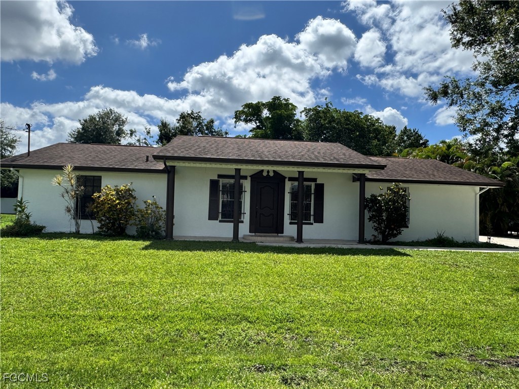 8505 Jenny Cae Lane North Fort Myers FL 33903 2025013227 image1