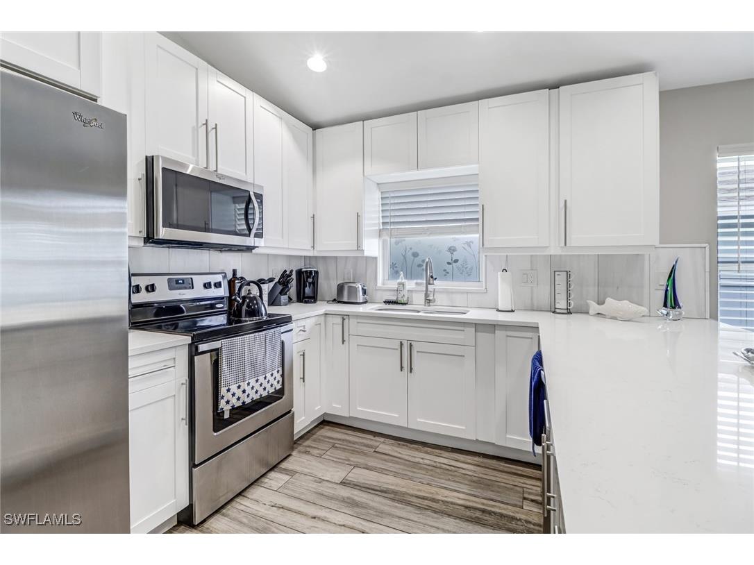 851 102nd Avenue N Naples FL 34108 225078993 image2