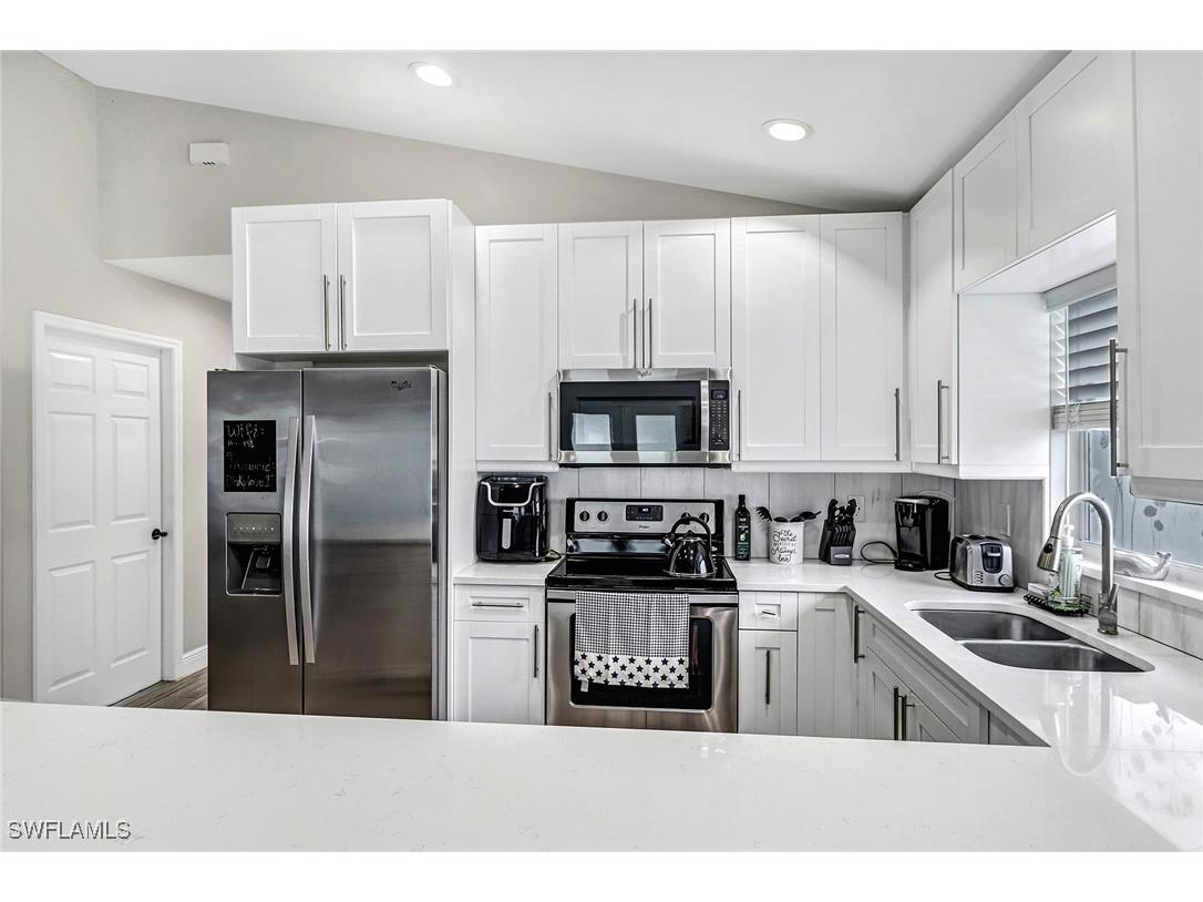 851 102nd Avenue N Naples FL 34108 225078993 image3