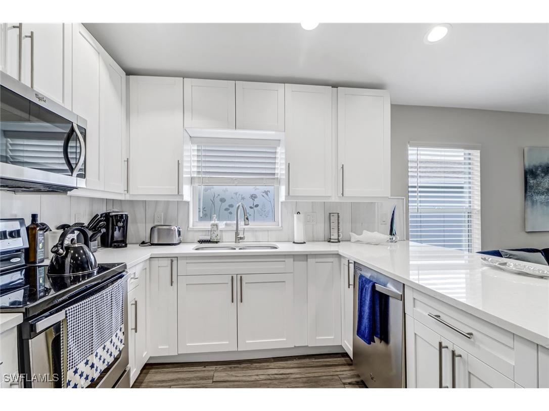 851 102nd Avenue N Naples FL 34108 225078993 image5