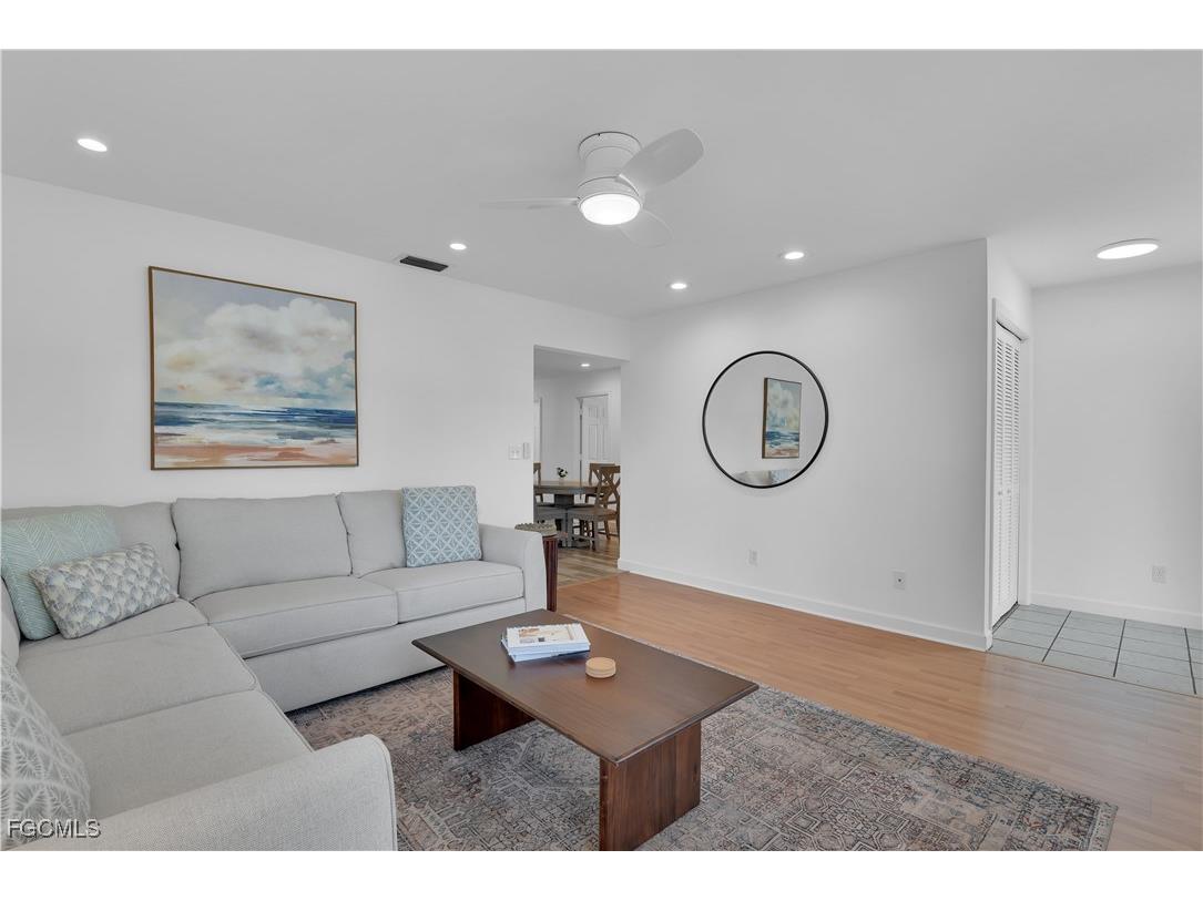 851 98th Avenue N Naples FL 34108 2025013794 image14