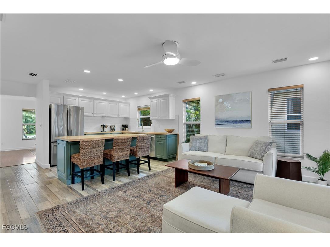 851 98th Avenue N Naples FL 34108 2025013794 image15