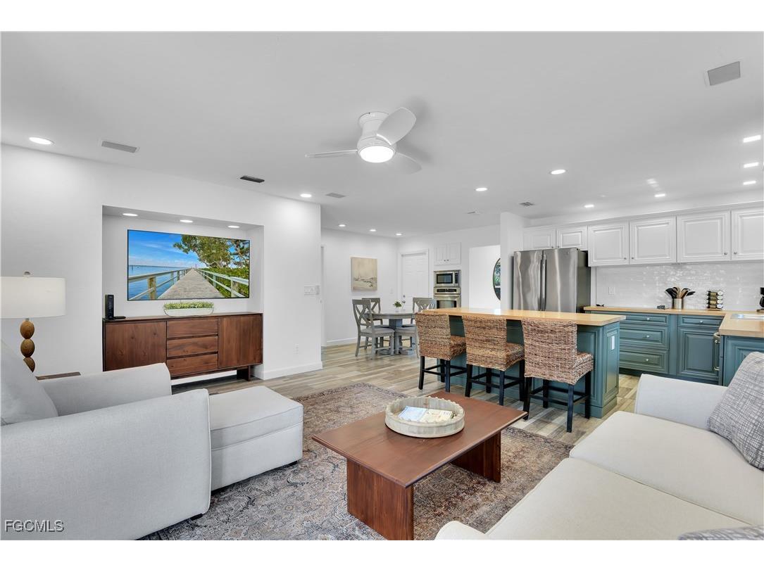 851 98th Avenue N Naples FL 34108 2025013794 image16