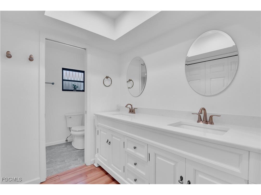 851 98th Avenue N Naples FL 34108 2025013794 image20