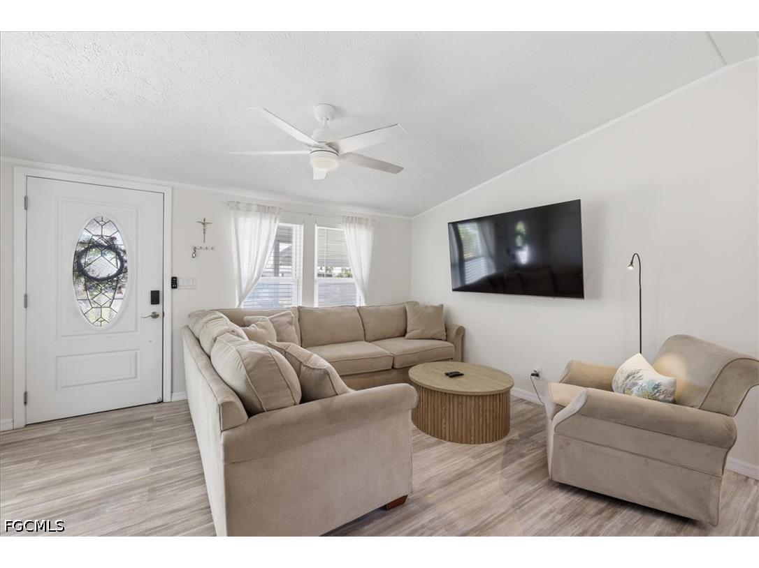 851 Arapaho Trail Fort Myers Beach FL 33931 2026017359 image8