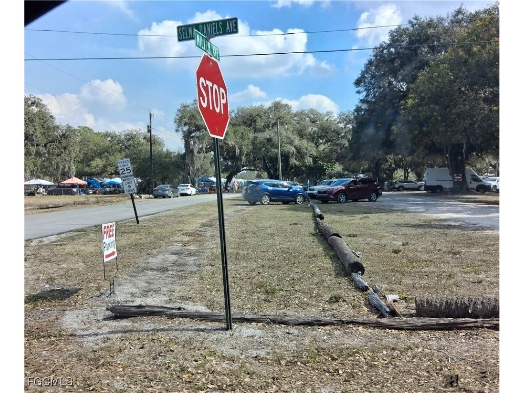 851 Caloosahatchee Avenue Labelle FL 33935 2026004830 image12