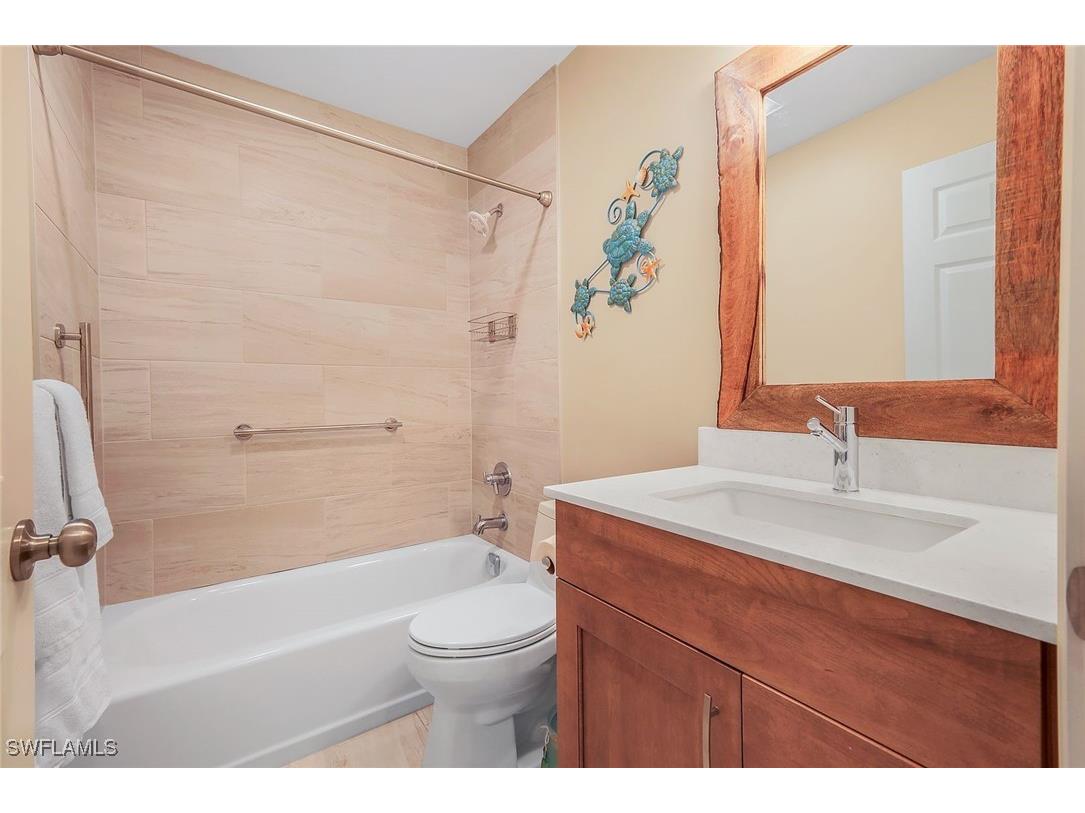 851 Gulf Pavilion Drive #202 Naples FL 34108 225079927 image14