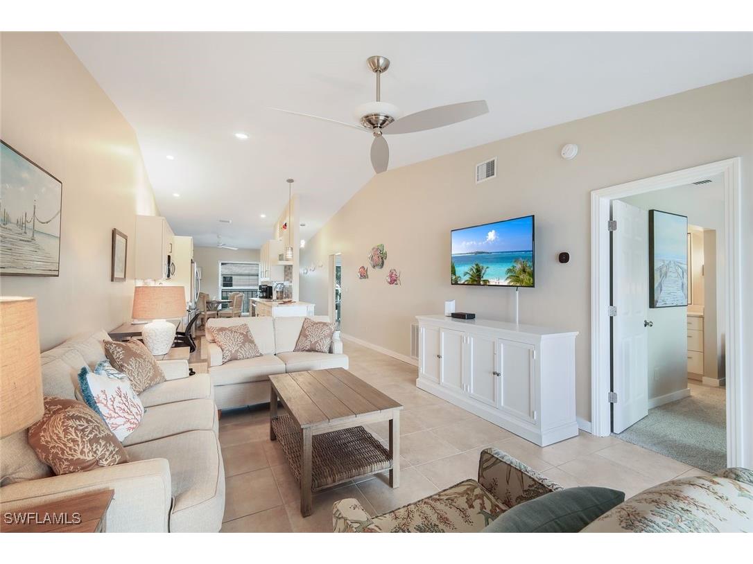 851 Gulf Pavilion Drive #202 Naples FL 34108 225079927 image4