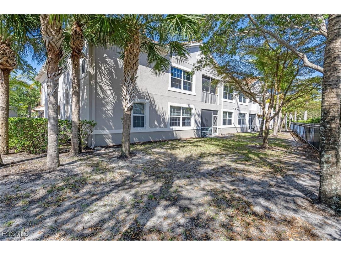 8510 Violeta Street #102 Estero FL 34135 2025015405 image32