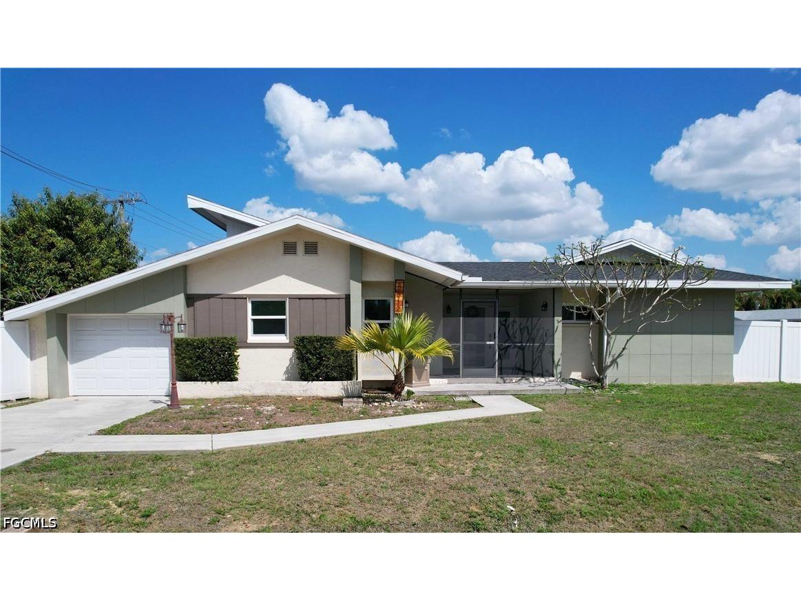 8512 Chatham Street Fort Myers FL 33907 2026015126 image1