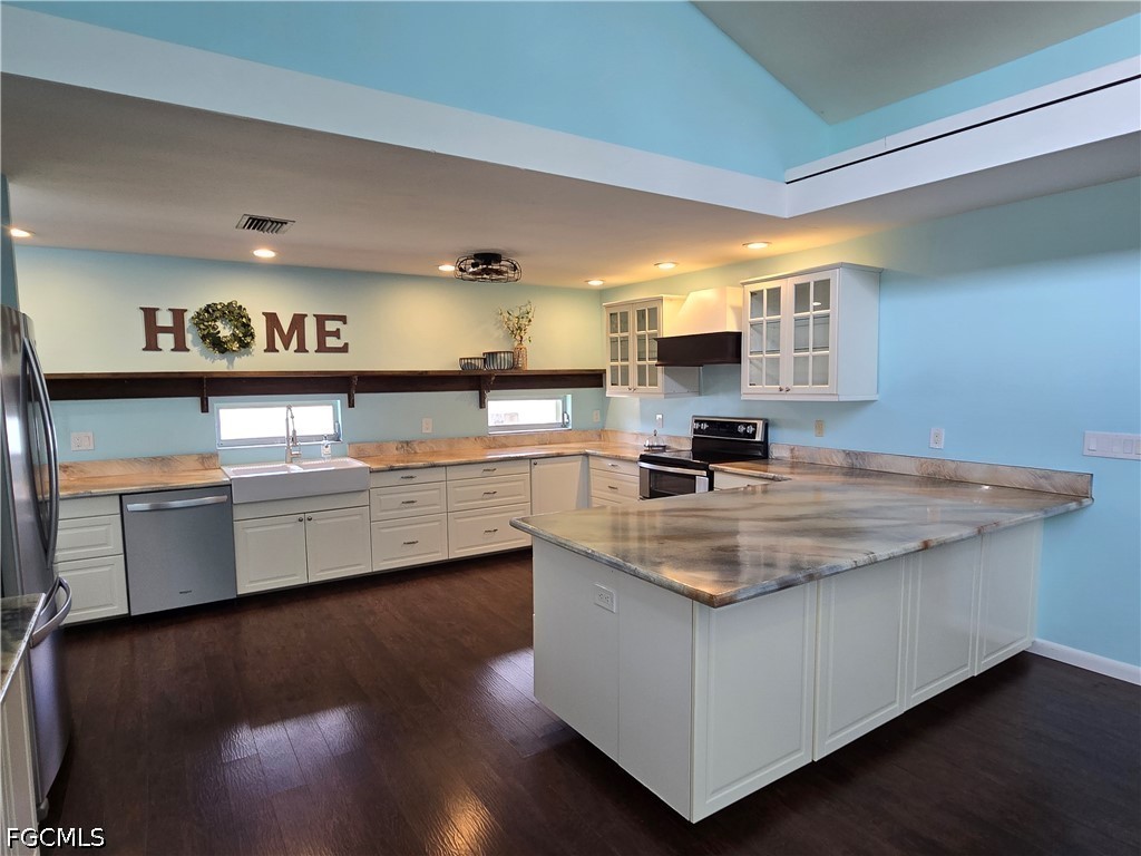 8512 Chatham Street Fort Myers FL 33907 2026015126 image10