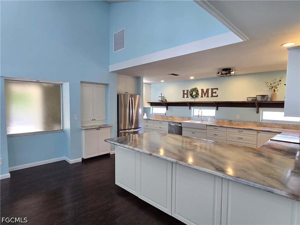 8512 Chatham Street Fort Myers FL 33907 2026015126 image11